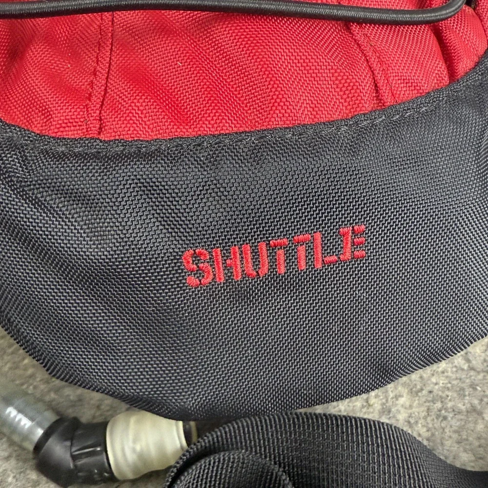 DAKINE SHUTTLE 70oz 2L Hydration Pack‎ Backpack Biking Hiking Red Black